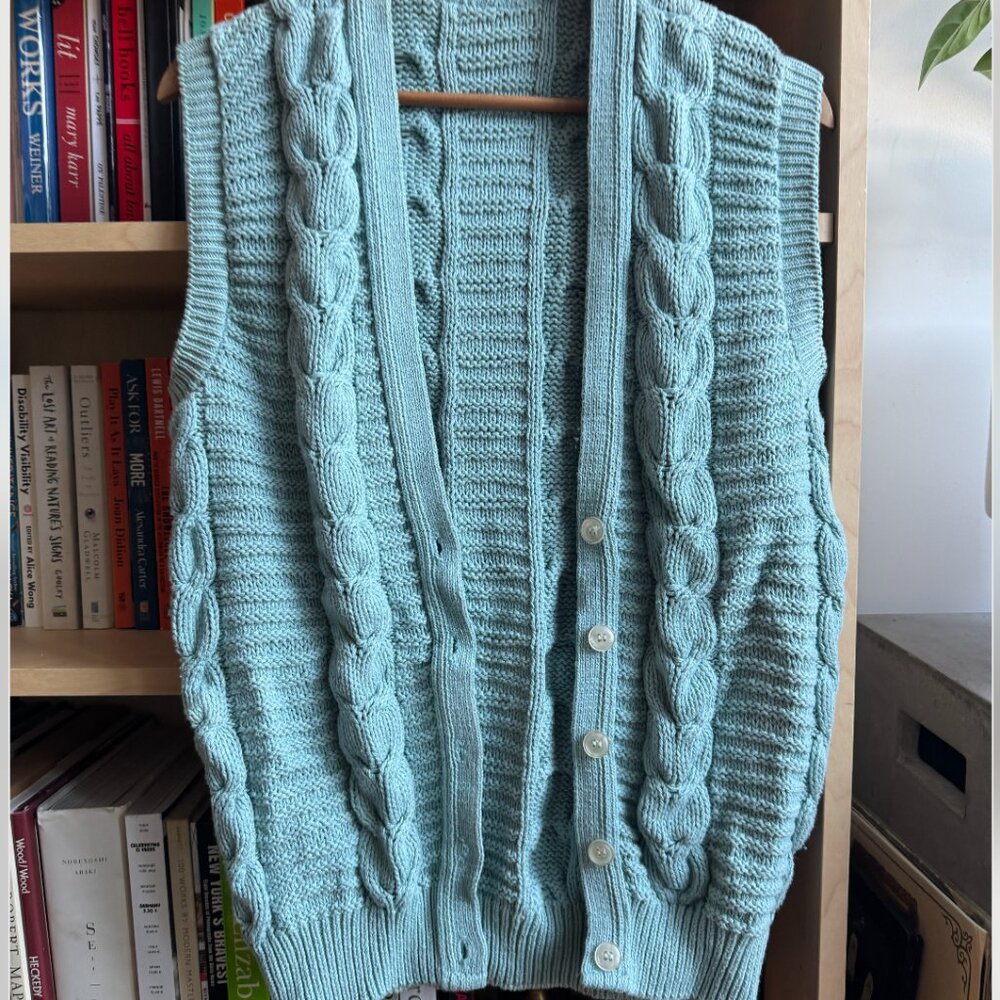 VINTAGE BLUE SWEATER VEST (UNISEX, LARGE)